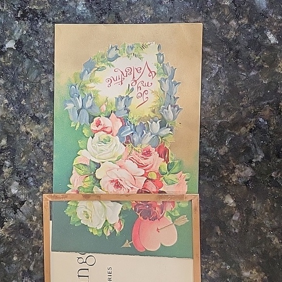 VINTAGE Post Card Frame and Vintage Valentine - Picture 3 of 4